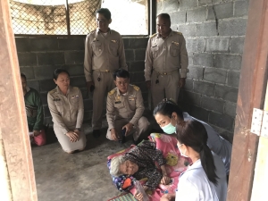 ลงพื้นที่เยี่ยมบ้านผู้สูงอายุ องค์การบริหารส่วนตำบลนากระแซง อำเภอเดชอุดม จังหวัดอุบลราชธานี